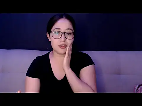 YummymeowW online show from June 13, 12:52 am