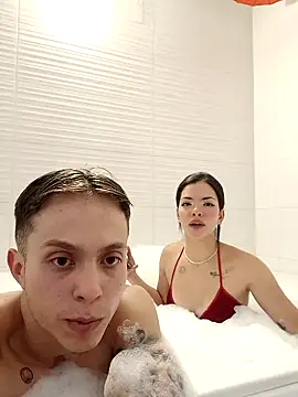 Snapshot of Extasy-angel chatting on January 9, 2:11 am Extasy-angel online show from January 9, 2:11 am