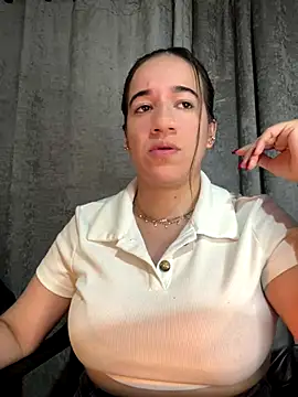 Antonellachic73 online show from December 6, 3:24 am