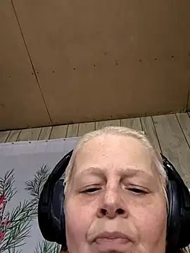 davisdesiresxh online show from December 1, 3:13 pm