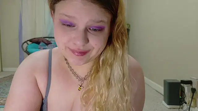 Emihaze online show from December 20, 7:50 pm