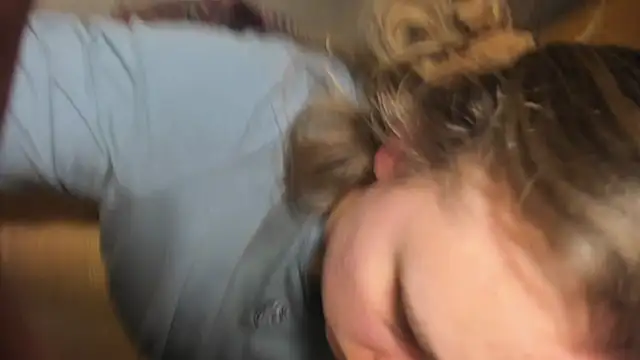 Snapshot of FrumCake chatting on January 23, 12:35 am FrumCake online show from January 23, 12:35 am