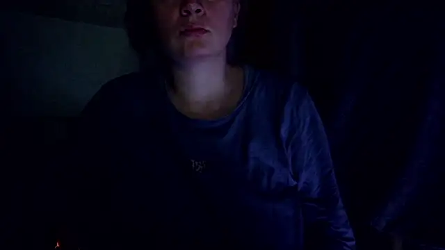 Snapshot of FrumCake chatting on September 27, 12:50 am FrumCake online show from September 27, 12:50 am