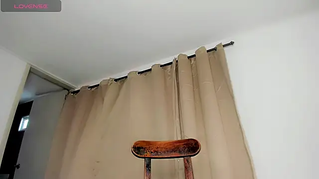 Genesis Sandoval online show from March 28, 9:38 pm