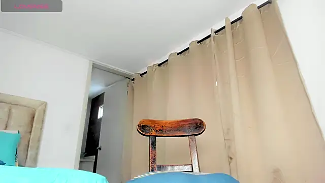 Genesis Sandoval online show from March 26, 9:02 pm