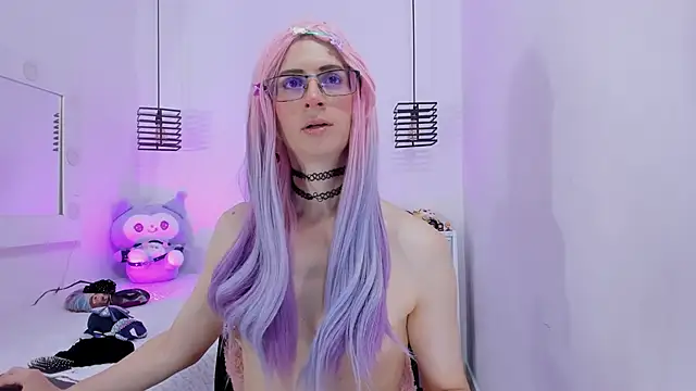 Snapshot of KimberlyJohnsoon chatting on February 21, 1:35 pm KimberlyJohnsoon online show from February 21, 1:35 pm