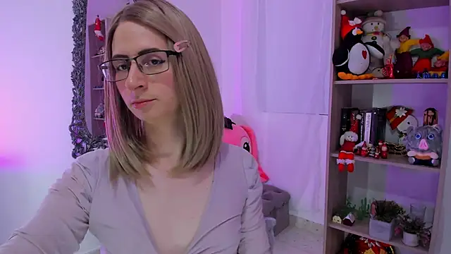 KimberlyJohnsoon online show from December 18, 3:16 pm