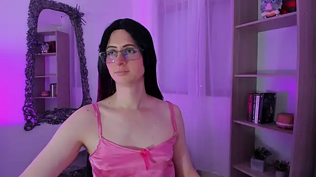 KimberlyJohnsoon online show from November 9, 4:11 pm