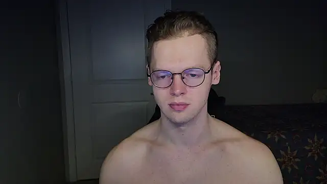 Snapshot of doloresman chatting on February 19, 11:45 pm doloresman online show from February 19, 11:45 pm