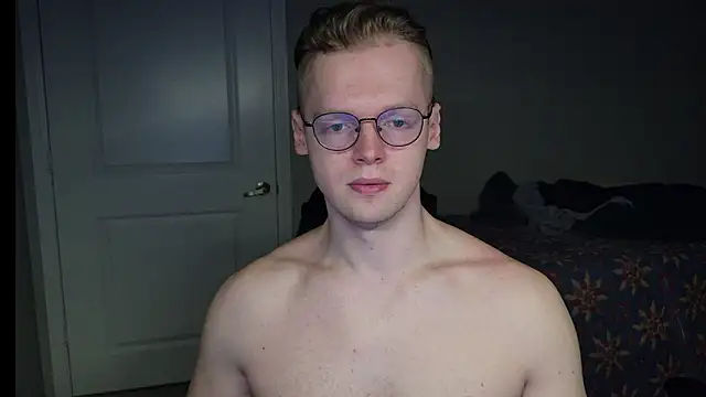 Snapshot of doloresman chatting on February 27, 9:25 pm doloresman online show from February 27, 9:25 pm