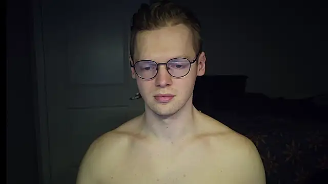 Snapshot of doloresman chatting on February 25, 8:52 pm doloresman online show from February 25, 8:52 pm