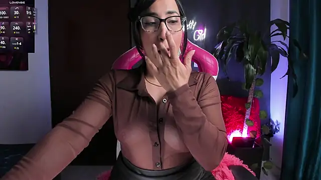 Katiehill 1 online show from November 29, 12:33 am