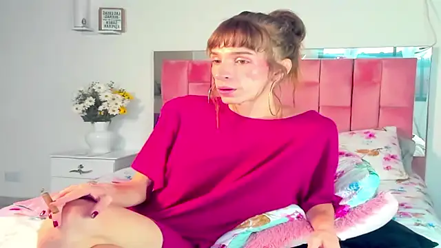 the queen aleja online show from November 14, 12:53 pm