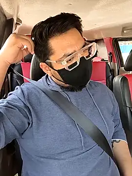 Snapshot of A4h_odin1 chatting on March 3, 9:24 am A4h odin1 online show from March 3, 9:24 am