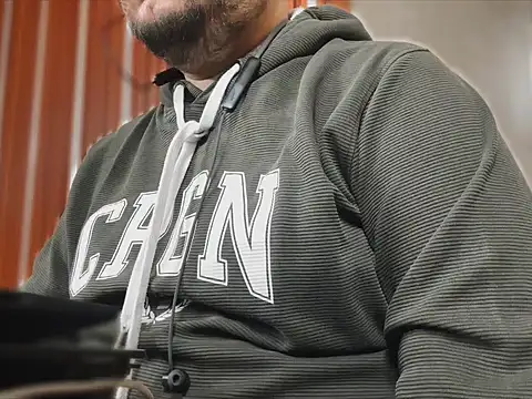 Snapshot of A4h_odin1 chatting on October 8, 8:38 am A4h odin1 online show from October 8, 8:38 am