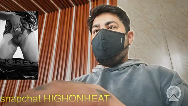 Snapshot of A4h_odin1 chatting on November 15, 9:02 am A4h odin1 online show from November 15, 9:02 am