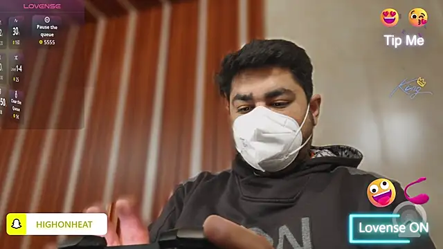 Snapshot of A4h_odin1 chatting on December 16, 7:12 am A4h odin1 online show from December 16, 7:12 am