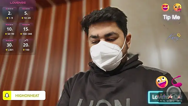 Snapshot of A4h_odin1 chatting on December 17, 9:03 am A4h odin1 online show from December 17, 9:03 am