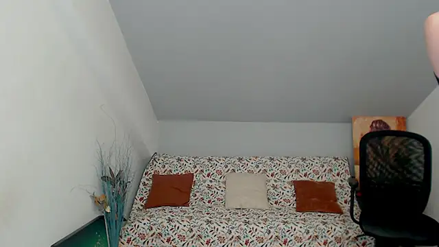 Snapshot of BrendaSkye chatting on March 7, 10:35 am BrendaSkye online show from March 7, 10:35 am