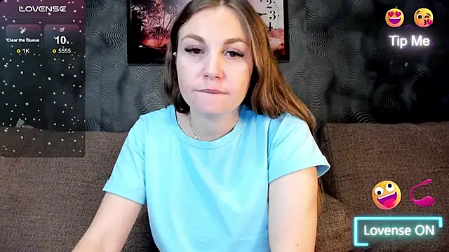 CassieMils online show from December 4, 3:11 pm