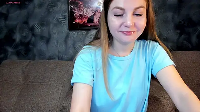 CassieMils online show from November 5, 4:21 pm