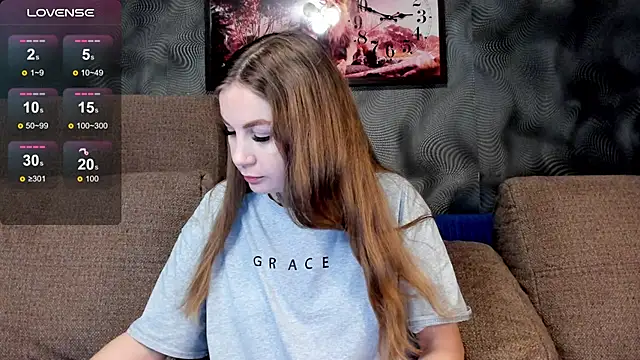 CassieMils online show from January 11, 1:40 pm