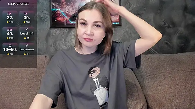 CassieMils online show from March 31, 8:16 am