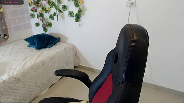 tania sweet   online show from March 14, 3:47 pm