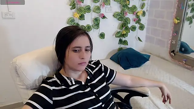 tania sweet   online show from November 30, 6:30 pm