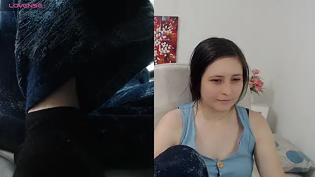 Snapshot of tania_sweet__ chatting on July 4, 5:50 pm tania sweet online show from July 4, 5:50 pm