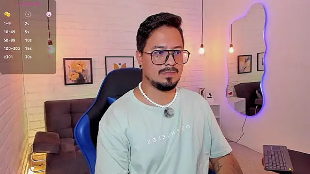 DaviidEvans  online show from September 16, 3:13 pm