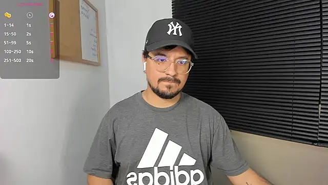 DaviidEvans  online show from December 10, 6:44 am