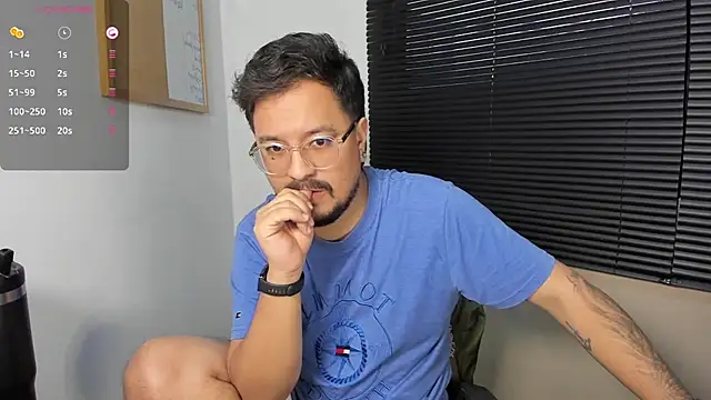 DaviidEvans  online show from December 19, 11:07 am