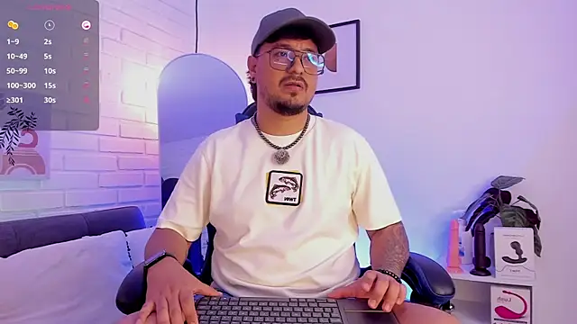 DaviidEvans  online show from January 12, 10:55 am