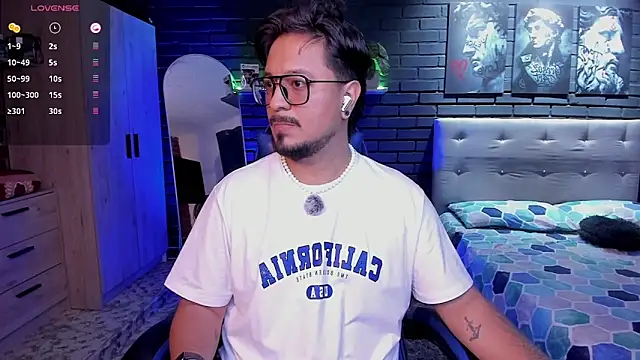 DaviidEvans  online show from March 19, 2:50 pm