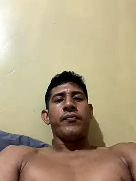 Snapshot of Andreson26 chatting on November 8, 12:09 pm Andreson26 online show from November 8, 12:09 pm