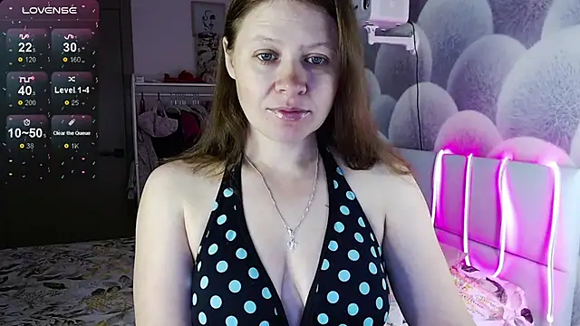 Snapshot of alekasamui chatting on September 29, 9:09 pm alekasamui online show from September 29, 9:09 pm