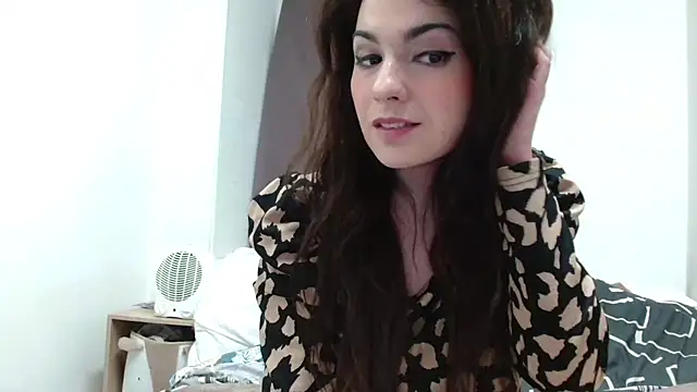 desirmiss1 online show from December 18, 7:46 am