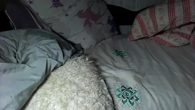 Alma Evelynne online show from December 1, 5:14 pm