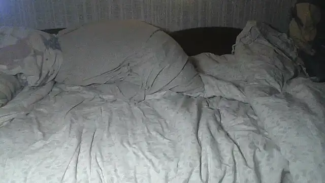 Snapshot of Alma_Evelynne chatting on June 15, 11:04 pm Alma Evelynne online show from June 15, 11:04 pm