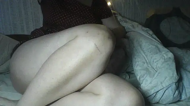 Snapshot of Alma_Evelynne chatting on June 13, 9:13 pm Alma Evelynne online show from June 13, 9:13 pm