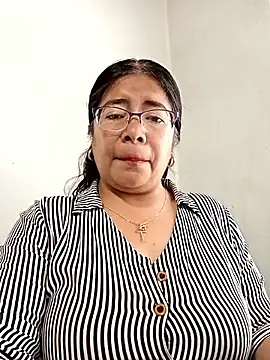 Snapshot of __valentina18 chatting on September 23, 1:07 pm   valentina18 online show from September 23, 1:07 pm