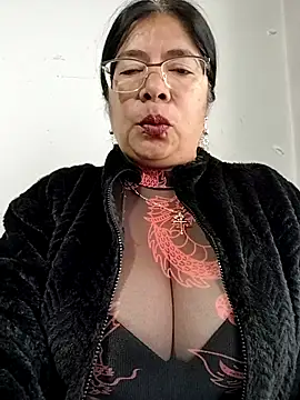   valentina18 online show from January 9, 1:18 pm