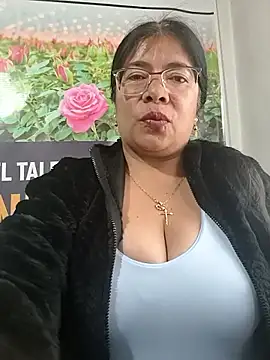   valentina18 online show from February 13, 1:22 pm