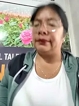   valentina18 online show from March 28, 1:01 pm