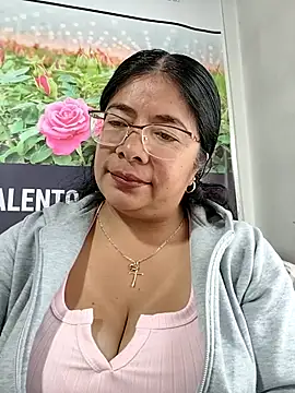   valentina18 online show from March 27, 1:23 pm