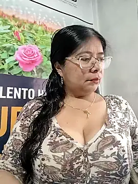   valentina18 online show from April 29, 1:15 pm