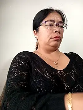 Snapshot of __valentina18 chatting on September 10, 1:10 pm   valentina18 online show from September 10, 1:10 pm