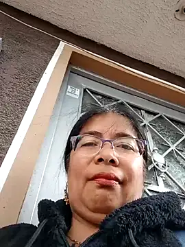 Snapshot of __valentina18 chatting on February 20, 8:47 pm   valentina18 online show from February 20, 8:47 pm
