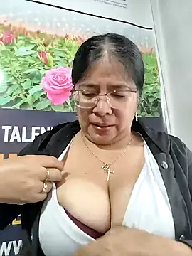   valentina18 online show from May 14, 12:02 pm